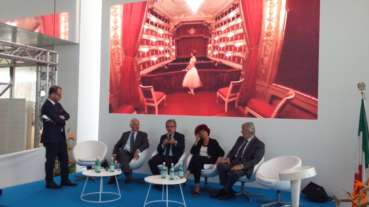RegLombardia's tweet photo. #LNews @RobertoMaroni_  durante il suo intervento agli #StatiGenerali #Innovazione, #Istruzione, #Formazione, @KilometroRosso, #Bergamo https://t.co/xnjjwG86s4