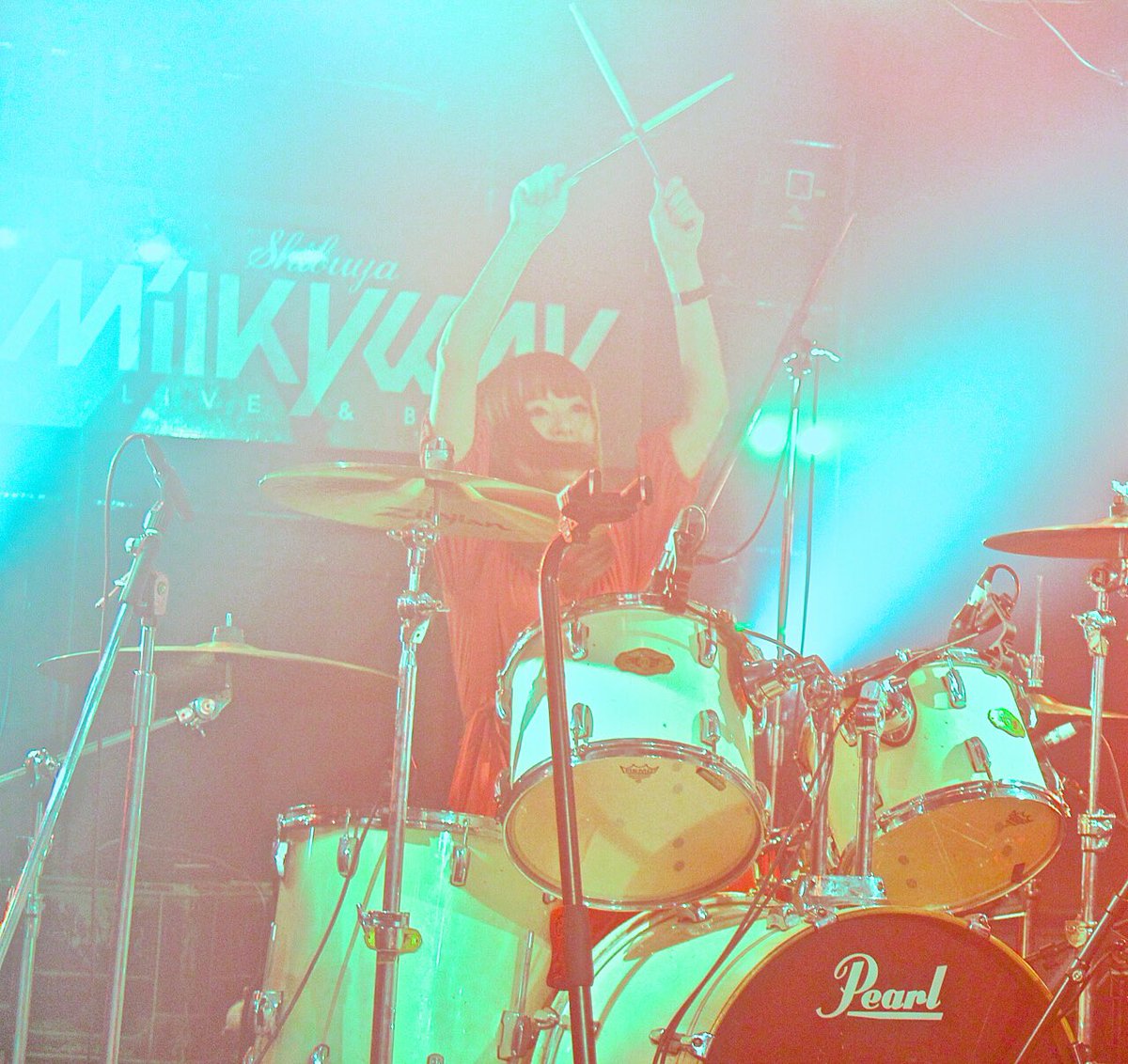 Crampton_band's tweet image. =Cramptonよりお知らせ=

7/10(月)@渋谷LUSHのライブをもちまして、
ドラムの髙橋リカコが脱退します👩

応援してくださった方、今まで本当にありがとうございました！！

7/10のライブの詳細は後日🕊

リカコ最後のCramptonを是非！観にきてください！！！