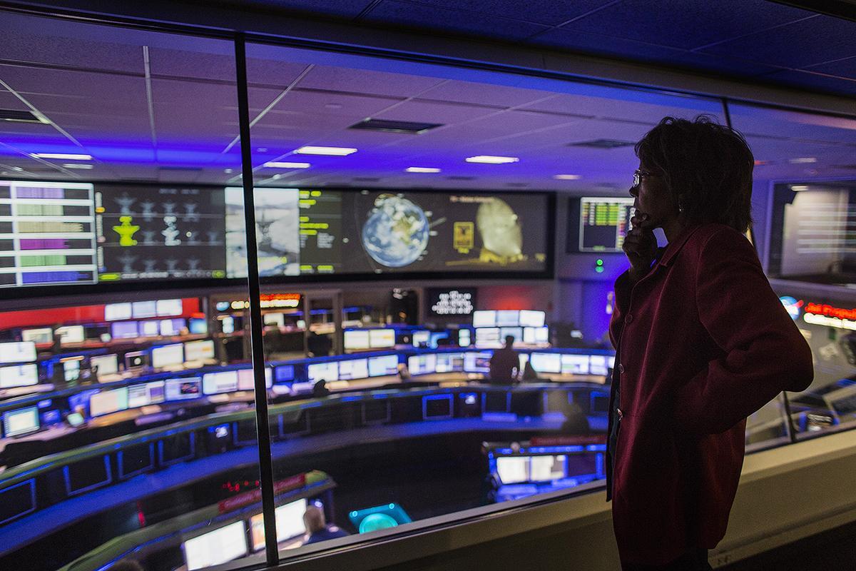 newscientist's tweet photo. The bandwidth black hole that will kill Elon Musk’s Mars dream https://t.co/IPjHyMtgU0 https://t.co/7HYBZHFkGo