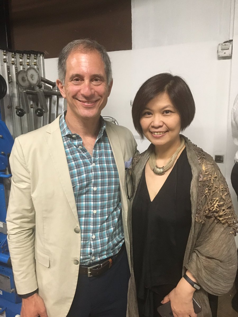 carodean's tweet image. Amazing Creativity &amp;amp; AI keynote from @Jean_lin &amp;amp; Vincent -Tencent AI Lab &amp;amp; moderated by @adamlashinsky #isobar #creativitynow #CannesLions