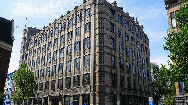 We want Soho House Amsterdam to come to our city. Please like the FB page and ask your friends to do the same! facebook.com/SohoHouseAmste…