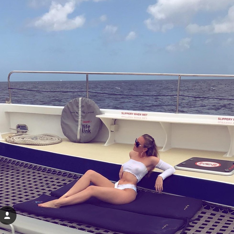 Like_JerryBiebs's tweet photo. God bless those boobs 👅🔥
@LittleMix https://t.co/ljaJTV1bsQ