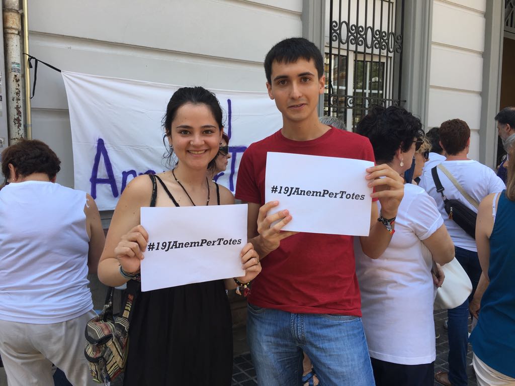 .@jovesdaccio <a href="/CasalJI/">Casal JI Vall d'Uixó</a> participem en concentració #19JAlertaFeminista a Vall d'Uixò perquè #EnsVolemVives