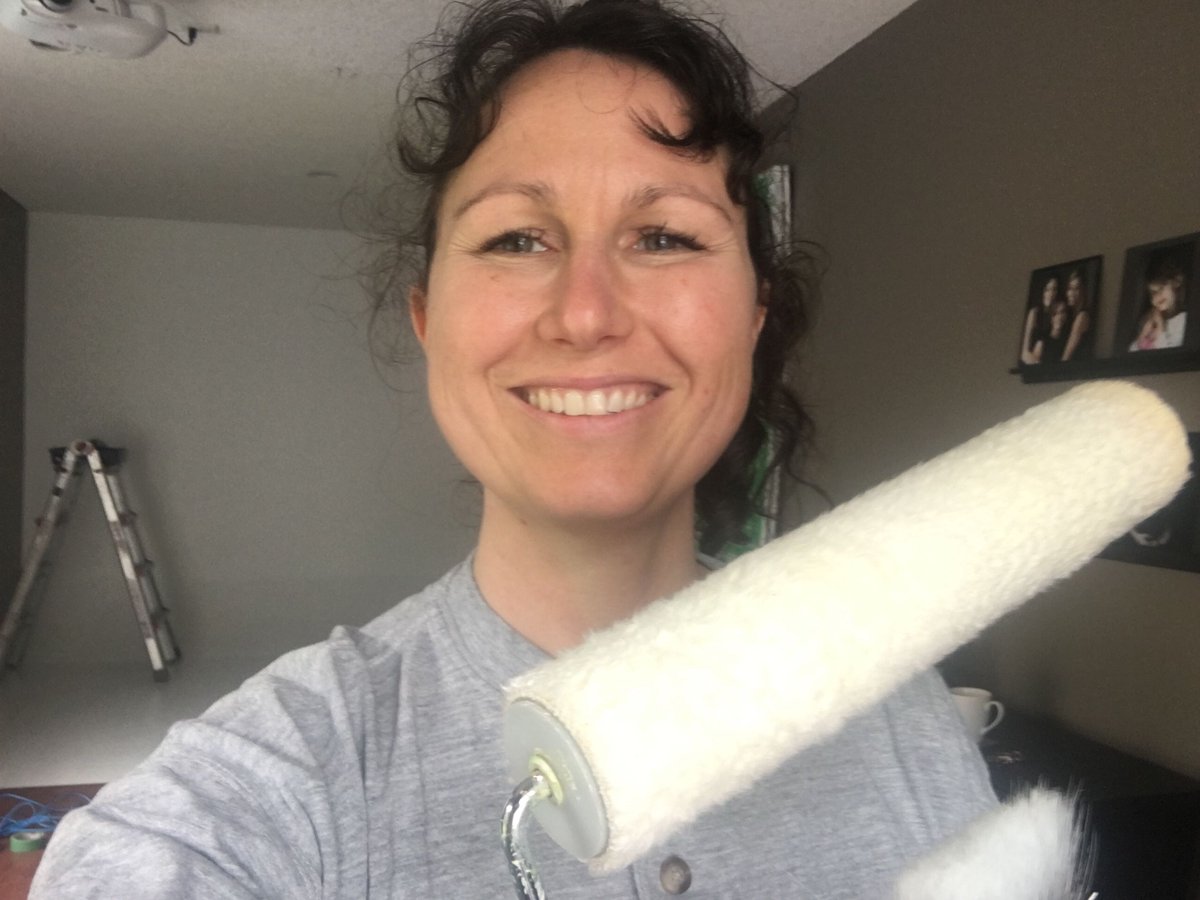 Busy putting a fresh coat of paint in the studio 😁