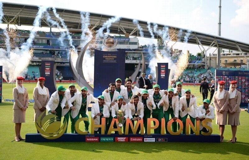 PromisingPak's tweet photo. Stand up for the #champions - The most #promising team of the tournament #INDvPAK  #CT2017Final #PakistanZindbad #PromisingPakistan #MarCom https://t.co/BNr3VV6QfG