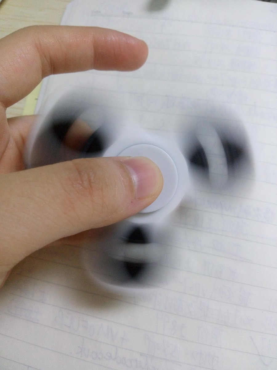 Yipa_toy's tweet photo. #bestdeal #amazon @Yipa_toy Spinner Fidget 🙌White
🙌$5.99 NOW (vs $8.99 regular price)Will be ended until next Sunday
https://t.co/kCLx6WbGFK https://t.co/139HhdTPxv