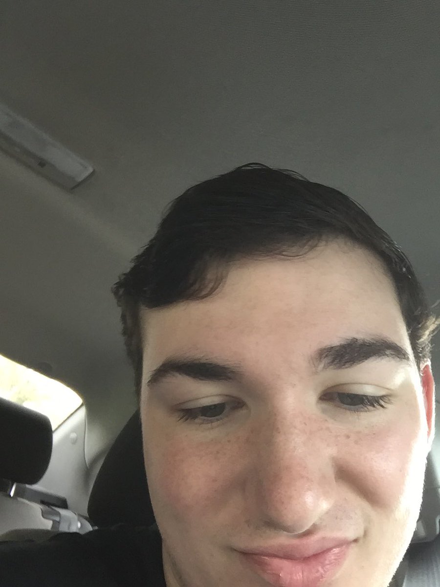 tommygrenier137's tweet photo. Happy b-day bro @casamento27 #badpurchase #ComebackSZN https://t.co/d5YYqCWLcG
