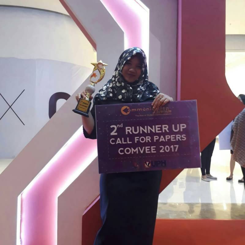 Selamat juga utk Wahyu Titis Dwirani (PR 2014) sebagai Runner Up Call for Papers di UPH Tangerang.