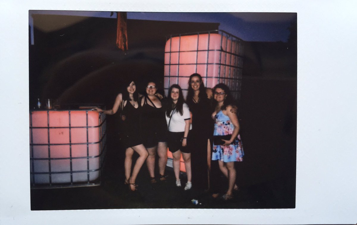 JessJordannn's tweet photo. Summer ball polaroids 📸 #ssb17 https://t.co/3ce9AqnmuC