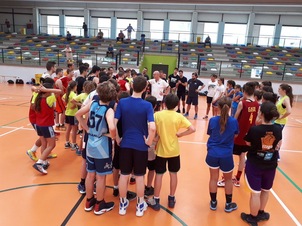 Campus_Tiro's tweet photo. Buen primer día de trabajo. Mañana más. Y mejor. #CT2017 https://t.co/OZQqV2f1vN