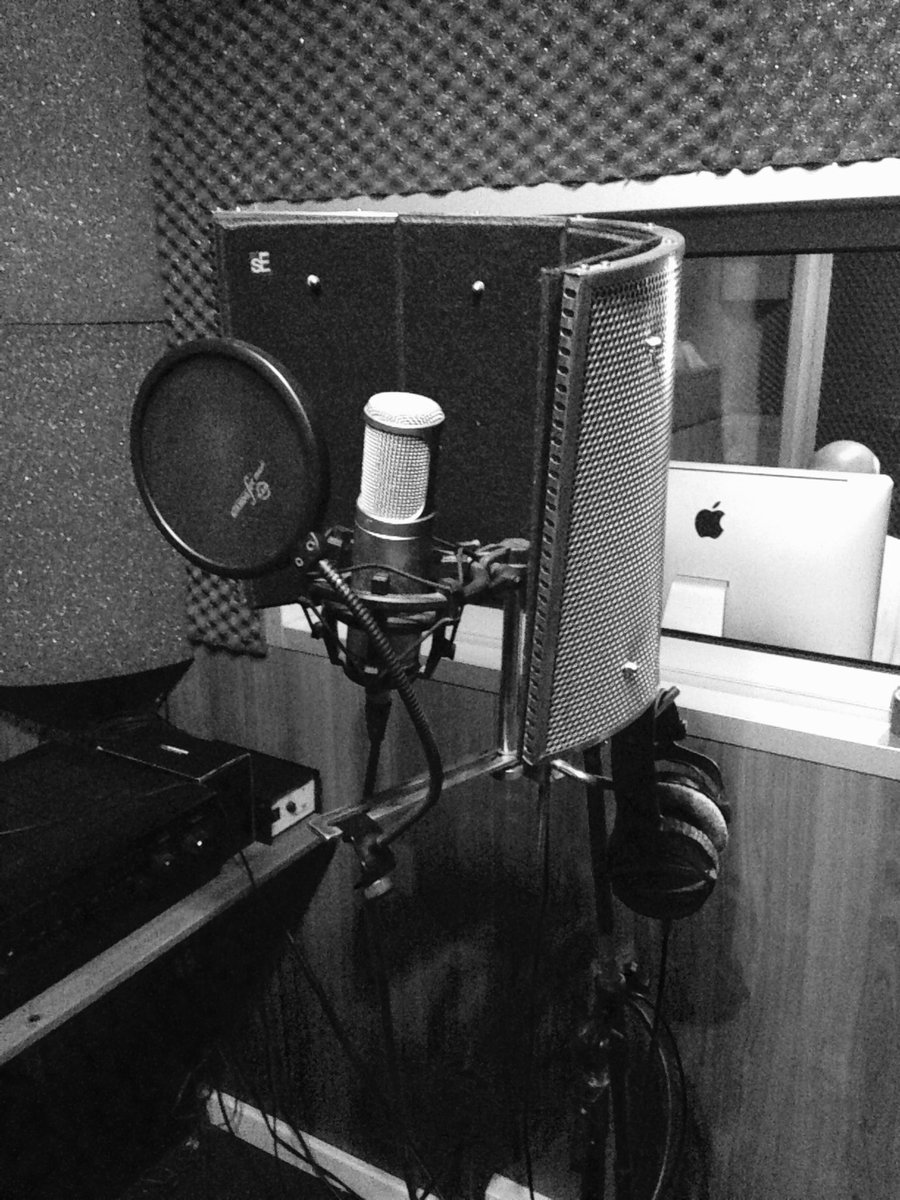 sebastianmattei's tweet photo. Al #BunkerStudio con @dj3ddd mixiamo una perla di @StrageNL. Al disco manca sempre meno, vorrei potervi dare news prestissimo. Vedremo... https://t.co/UV9lpjkchE