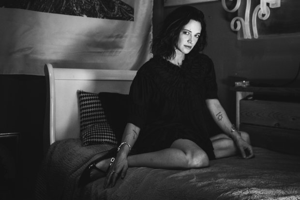 NUUNRECORDS1's tweet photo. @AsiaArgento X @laRadioNova - Dans les oreilles de... https://t.co/JwYjB59uti https://t.co/Xd0Wc8QarG
