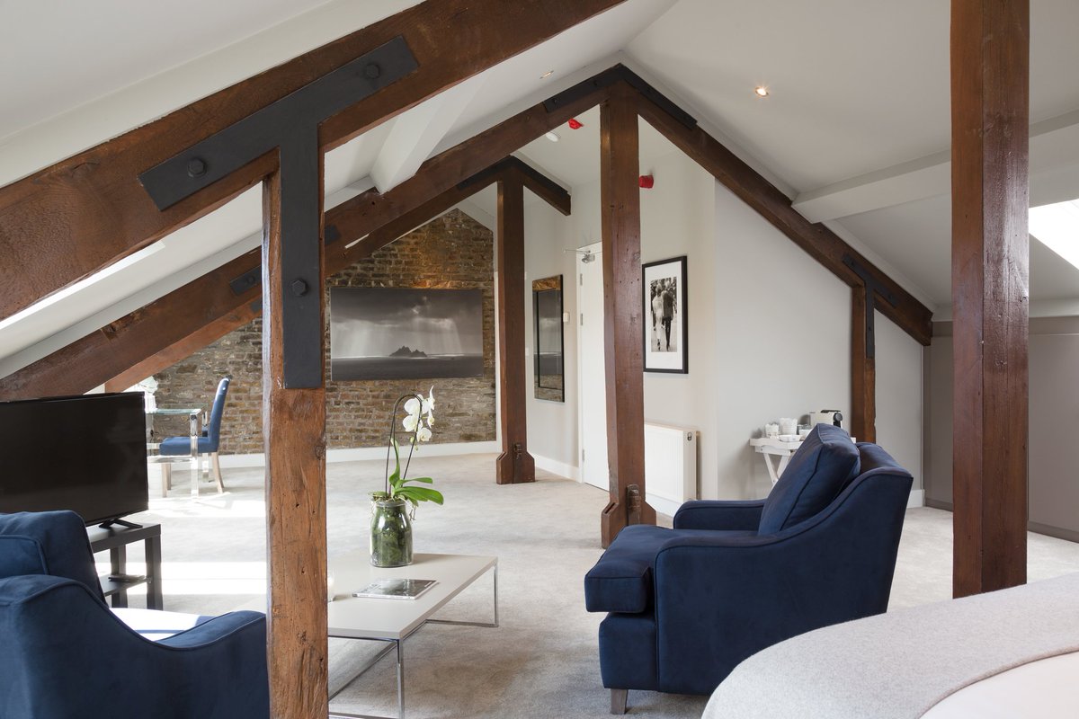 giles_norman's tweet photo. Love the original features in our Studio suite #exposedbrickwork #woodenbeams #gilesnormantownhouse #accommodation #kinsale image: B&V201524 https://t.co/wNkDgSathN