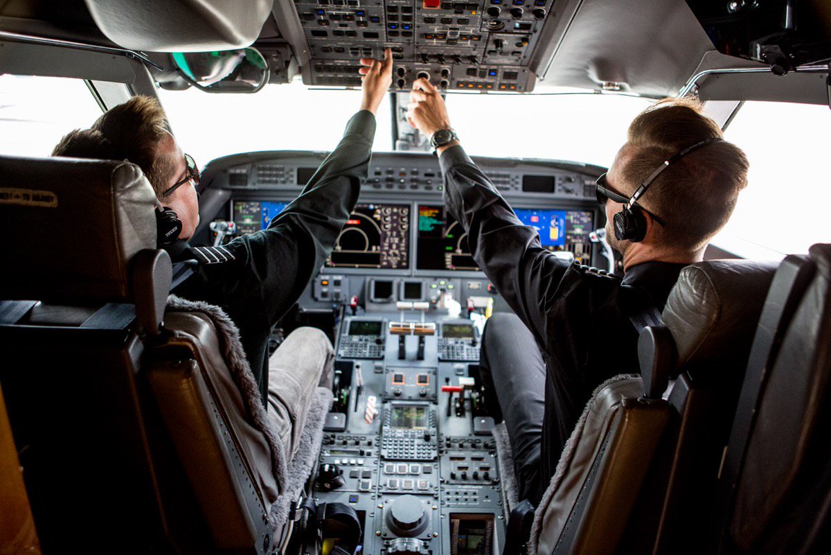 Jet Edge on Twitter "Preparing for take off FlyJetEdge. JetEdge FlyJetEdge Gulfstream 