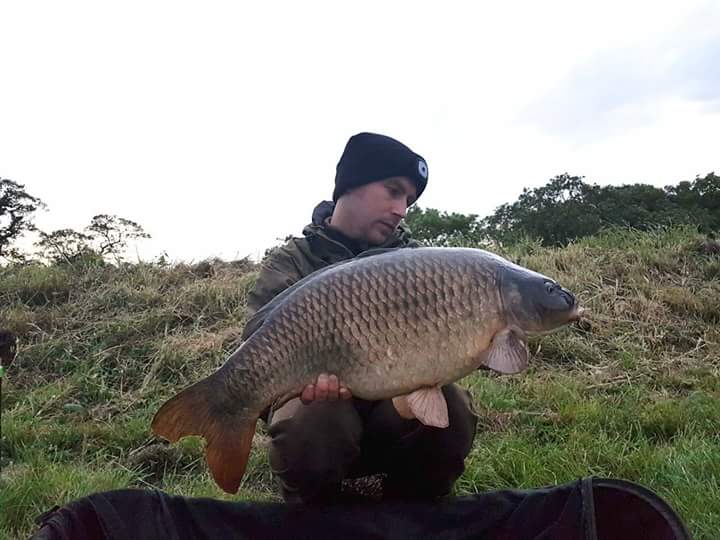 AdvAngSol's tweet photo. Michael Challis with a few from his syndicate #choddy #hooks &amp; link doing the business https://t.co/YbnpO2ajSC