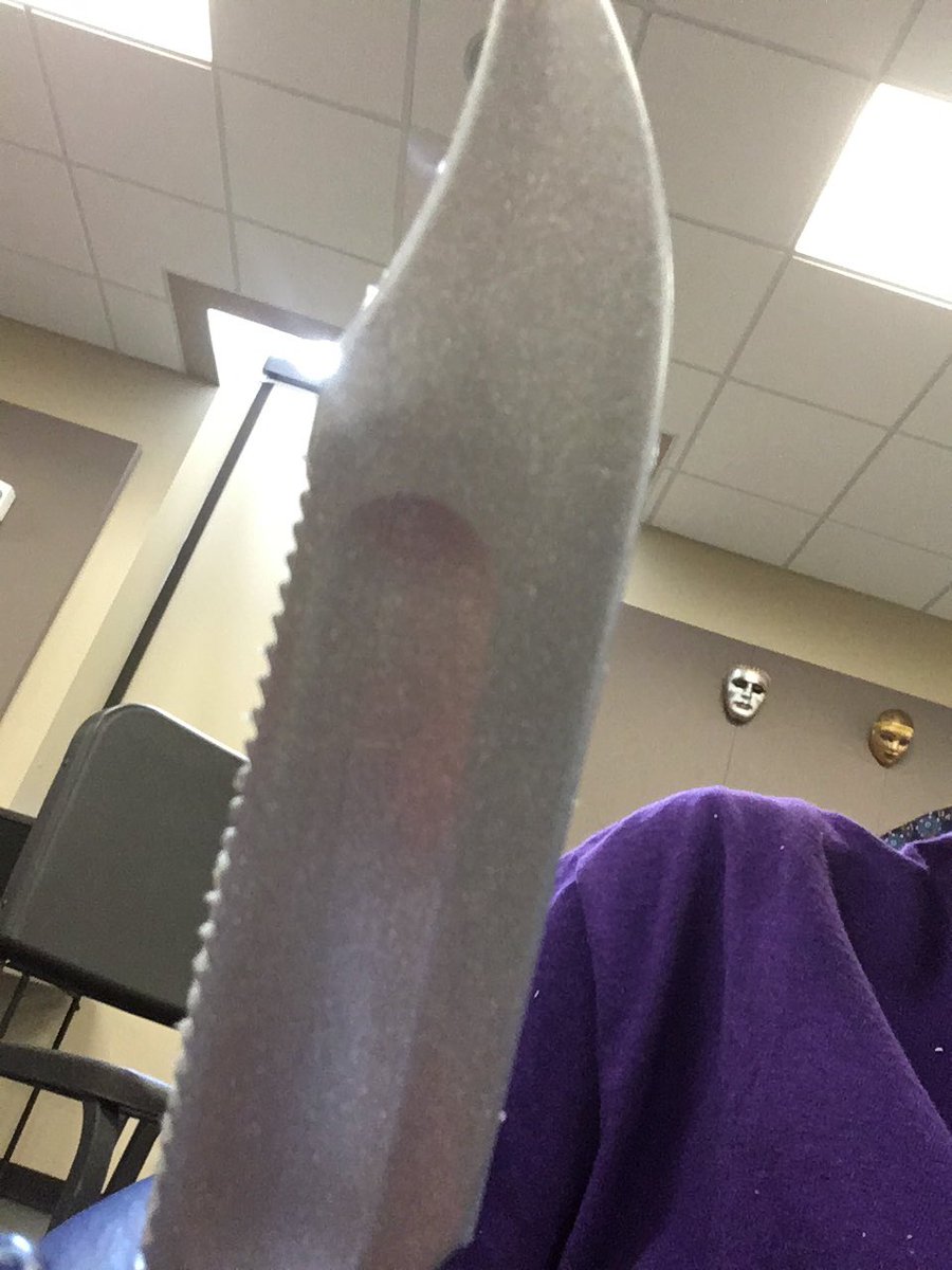 internetsinsnel's tweet photo. I have a dangerous weapon so don't test me https://t.co/NRxusUMZwv