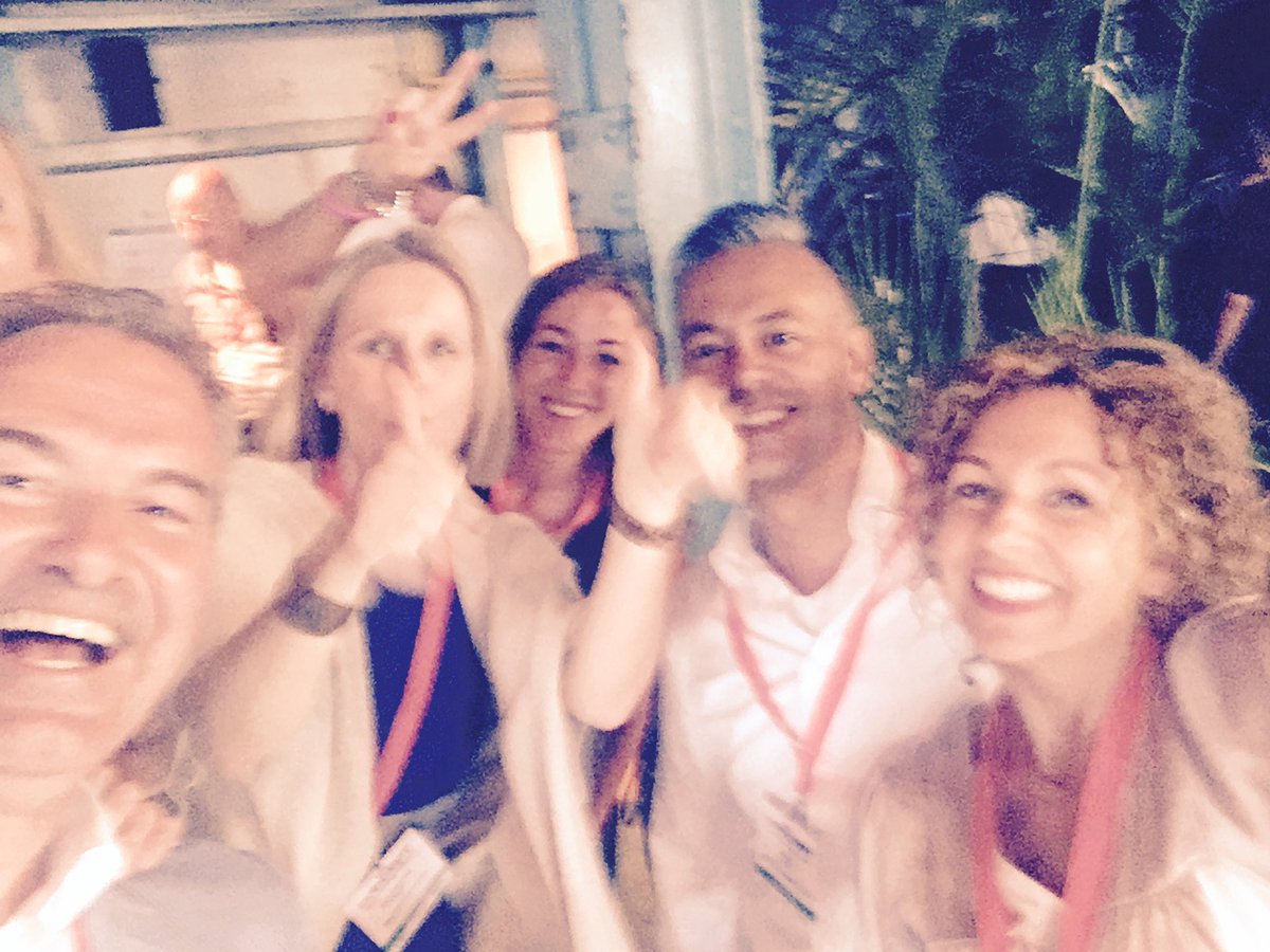 BuroBarcode's tweet photo. #rapideventdesign & #guineapogs!! Onderdeel #concept2017 van @GvEventmanagers en @MPINL these guys rock: #clausraasted & @PaulBulencea! # https://t.co/xb3US4jRQo