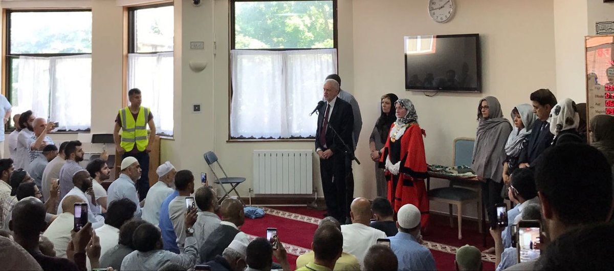 Jeremy Corbyn tweet media