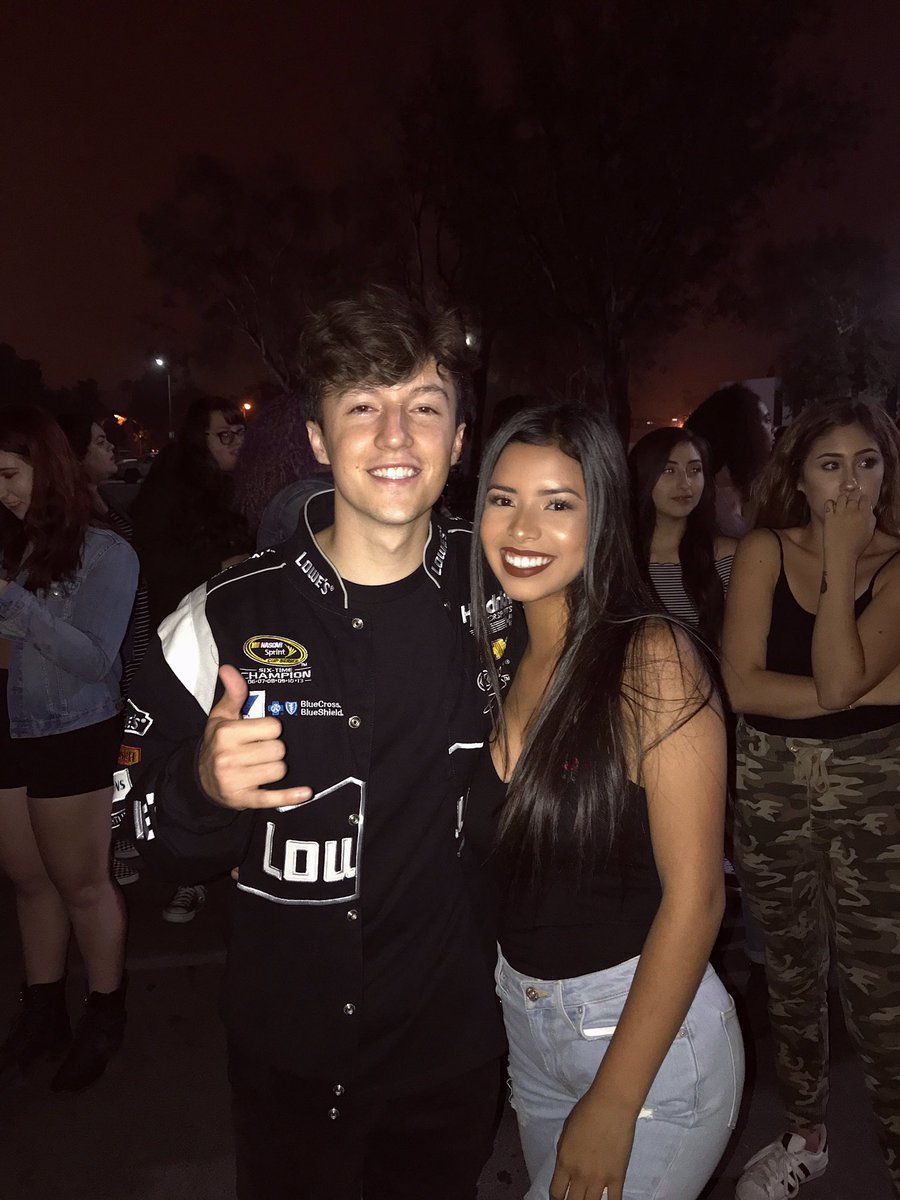 valeriegggg's tweet photo. damn where does the time go😢💛 i'll always have a place in my heart for this kid. last night was a movie i'm proud of you! https://t.co/rw9h2c66Pm