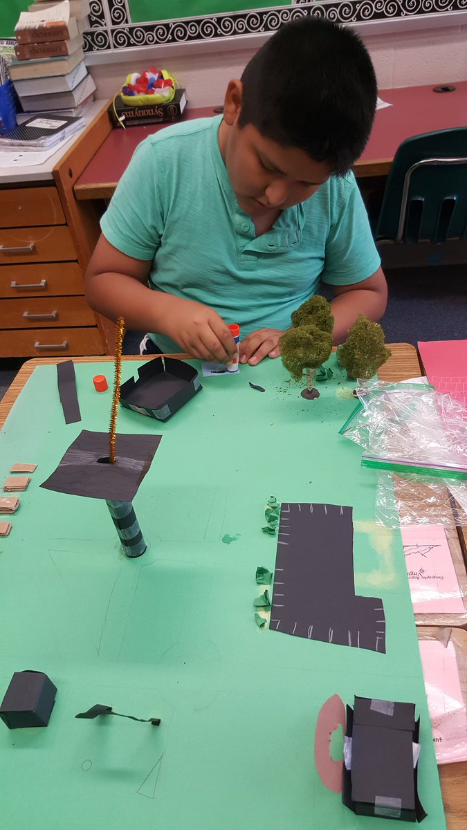4thGrade_Buzz's tweet photo. 4th grade mathematicians use their knowledge of geometry to design their own towns #HalleyICE https://t.co/UU1iHsng4x