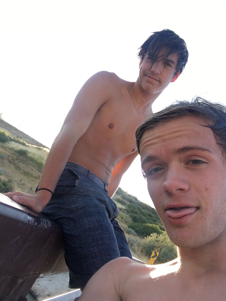 Happy birthday Teet ._.