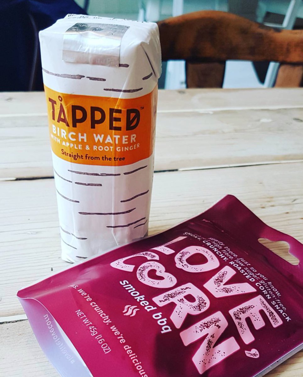 TAPPEDtrees's tweet photo. Monday snacks sorted 👌💧#TAPPEDtrees #appleandginger #healthy #birchwater #straightfromthetree #finland https://t.co/FkHXqek3Pz