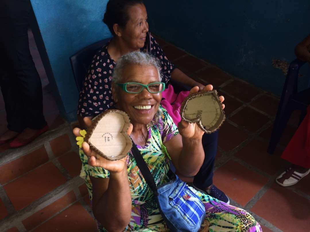 Miranda_Abuelos's tweet photo. ¡Celebración múltiple! En la casa de abuelos de #Tapipa se realizó festejo por el día de la madre, del padre y del #AdultoMayor https://t.co/Zo0QqpgNmN