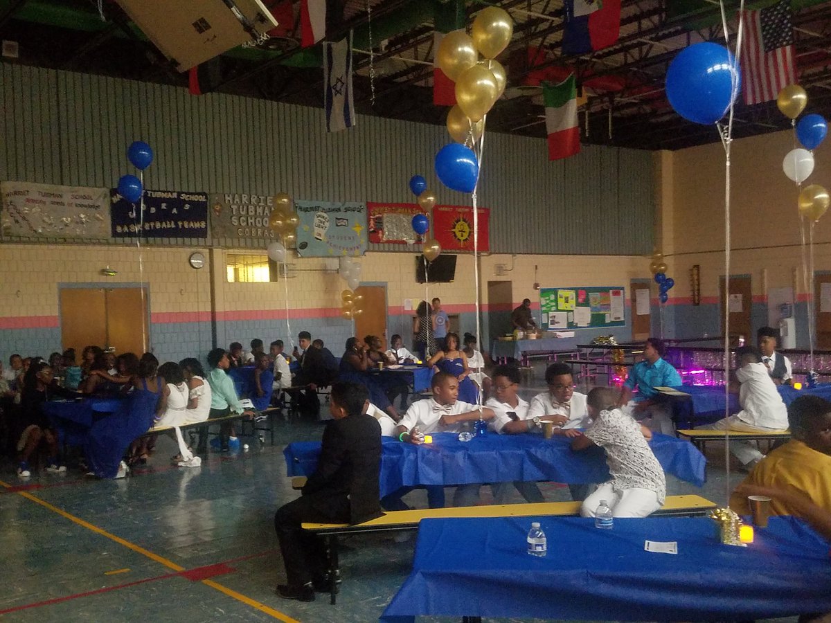 TubmanTweets's tweet photo. Enjoying their night...
#sixthgradesocial
#harriettubmanschoolnewarknj
#anationalblueribbonschool https://t.co/WRlrBzrdPY
