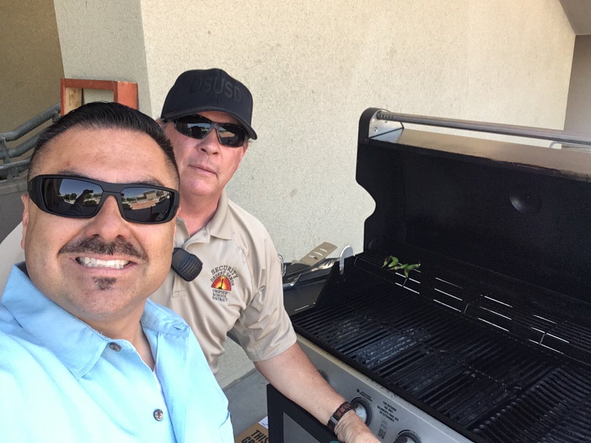 CounselingShhs's tweet photo. Support staff luncheon during the Dog Days of Summer 🌞- Summer School 2017! https://t.co/ohtD2ew2V9