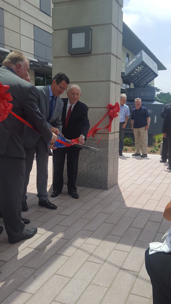 cindyszabo's tweet photo. Congrats to @asnuntuckcc, @prattandwhitney training partner, on new #MFG Tech Ctr! @cscunews #makeitherect https://t.co/Xqja7SlL5u