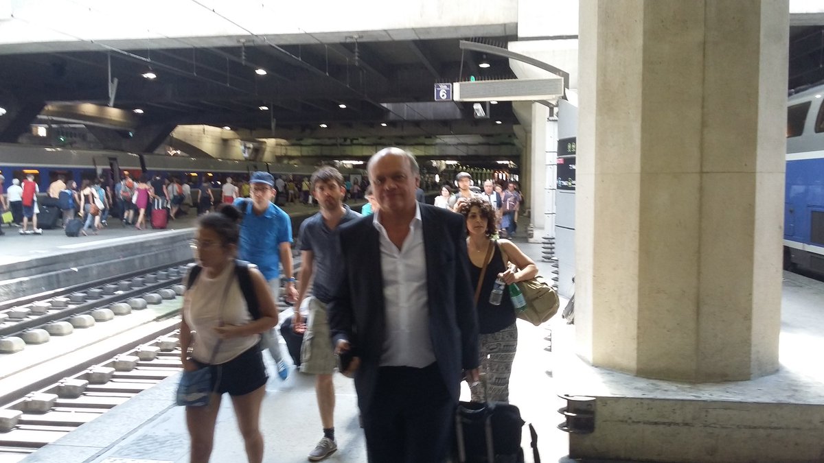 Élu député de la Vienne hier, <a href="/JacquesSavatier/">Jacques Savatier</a> est arrivé à Paris. En marche vers une nouvelle vie.