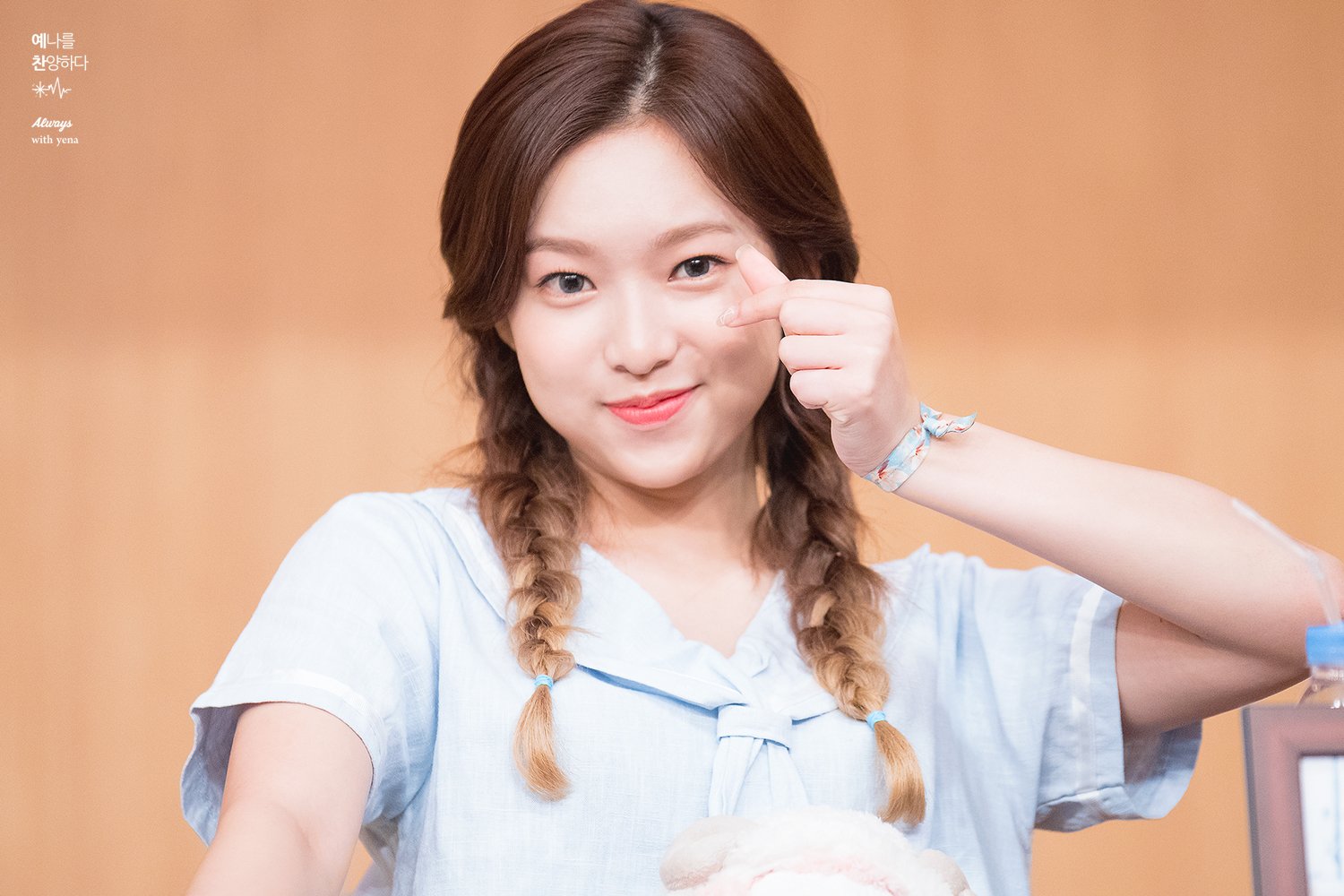 DCsBYp2VoAAew8g.jpg:orig