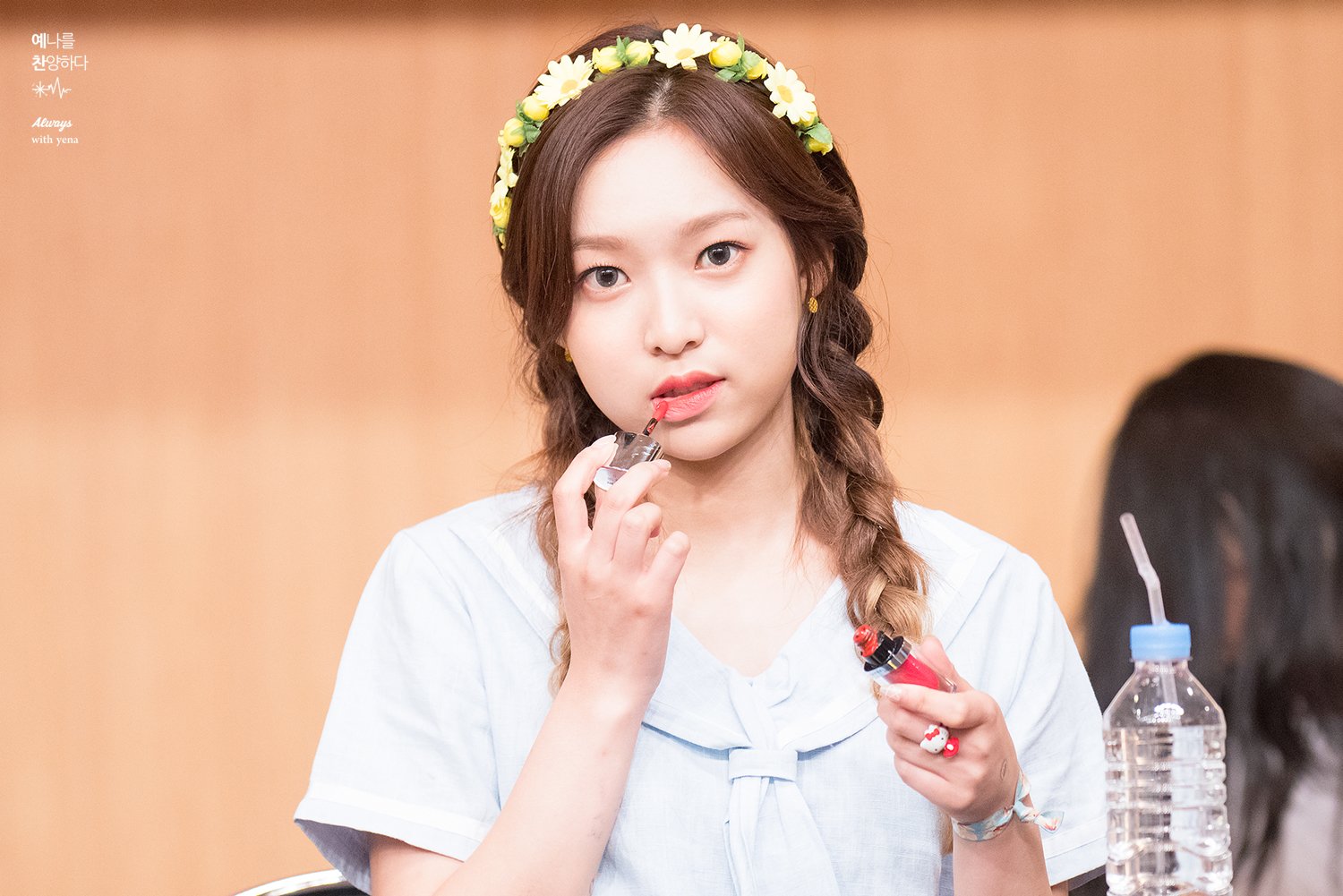 DCsBeXeUwAARU6n.jpg:orig