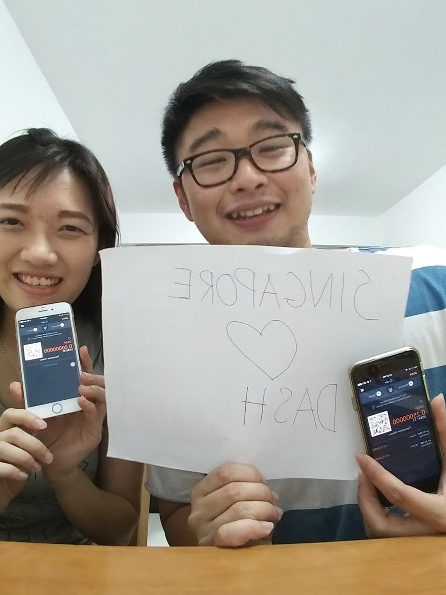 thesamcahyadi's tweet photo. Introducing Evelyn to Dash #FirstDashWallet Address: XpvFM2YwLsnm51awK2hKtaTVctvtsEcp5B https://t.co/1iQEWNjmhs
