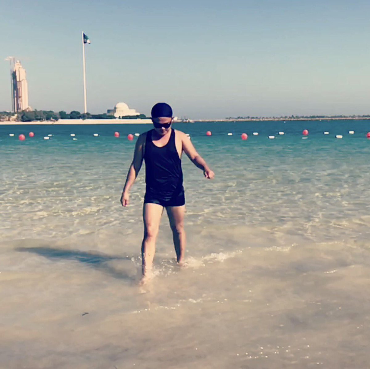 chefrhed88's tweet photo. #ExploringTheBeach https://t.co/bI89zUiTW4