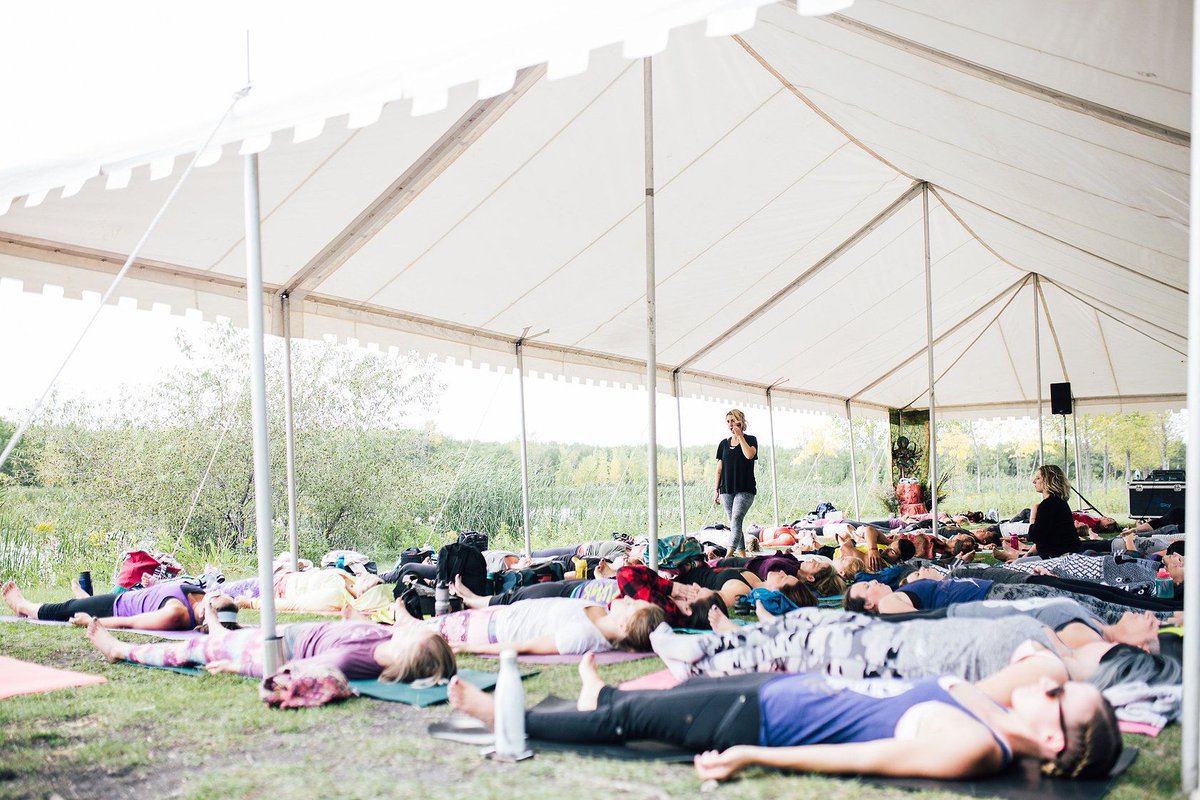 PrairieLoveFest's tweet photo. 3 days
70+ workshops 
40+ instructors
20+ vendors
4 community gatherings
1 epic experience
https://t.co/Q8AjPdTOiv https://t.co/vepxQLTyea