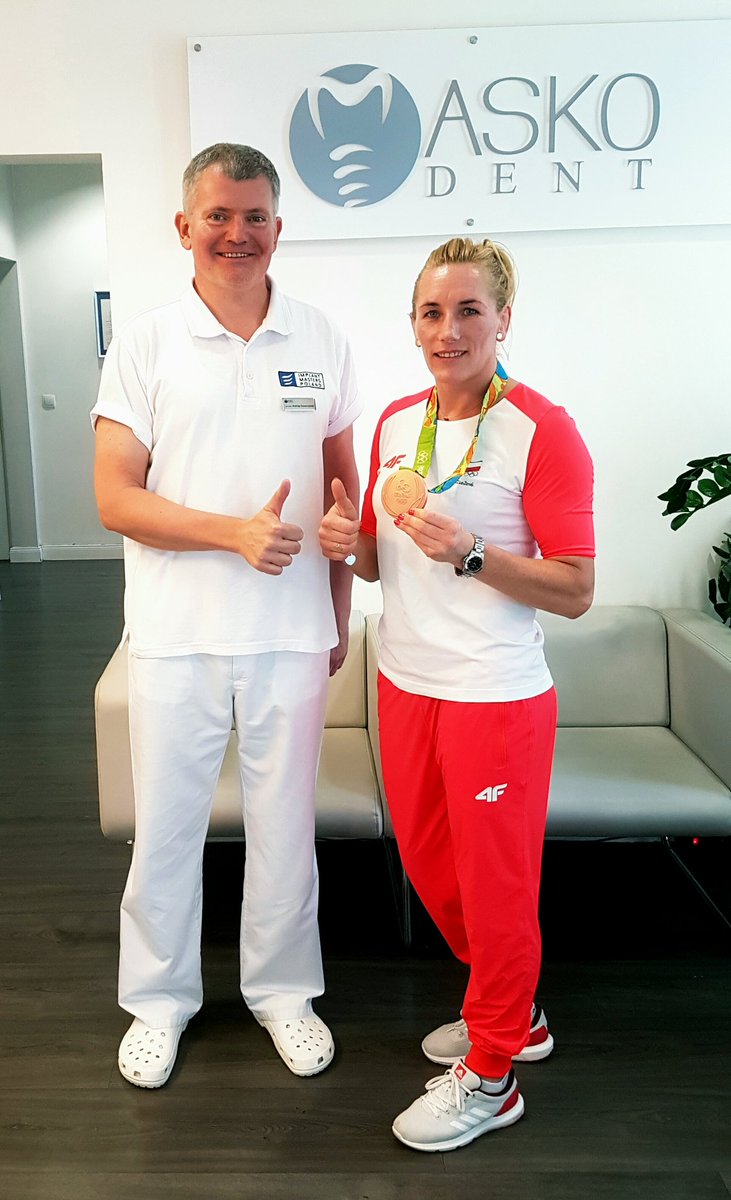 MonikaMichali40's tweet photo. Dziękuję za uśmiech Każdego dnia😀💪
#MonikaMichalik 
#Brąz 
#Rio2016
@k_szwarczynski https://t.co/c0MpKEww80