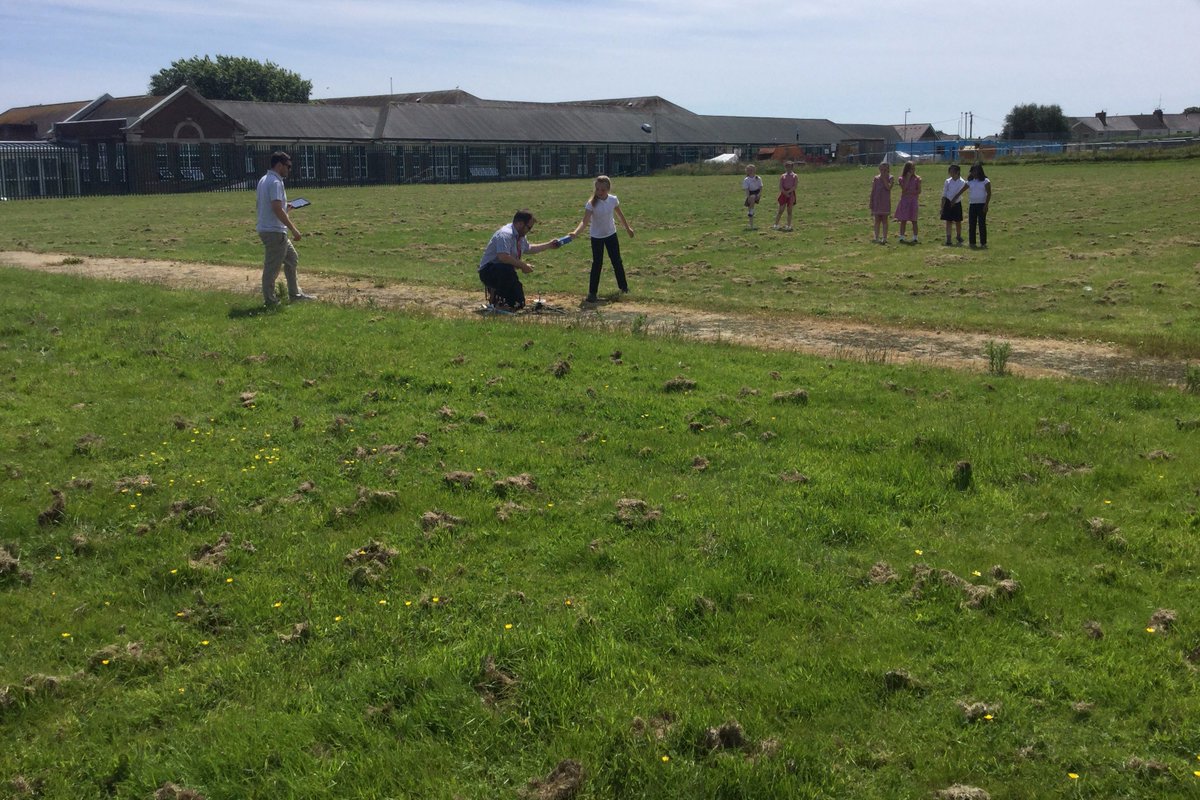 CoedcaeSchool's tweet photo. Helping Mr. Davies set up the rocket and standing well back! @PentipSchool 🚀🚀🚀#preparingforliftoff https://t.co/nhpg9xguPA