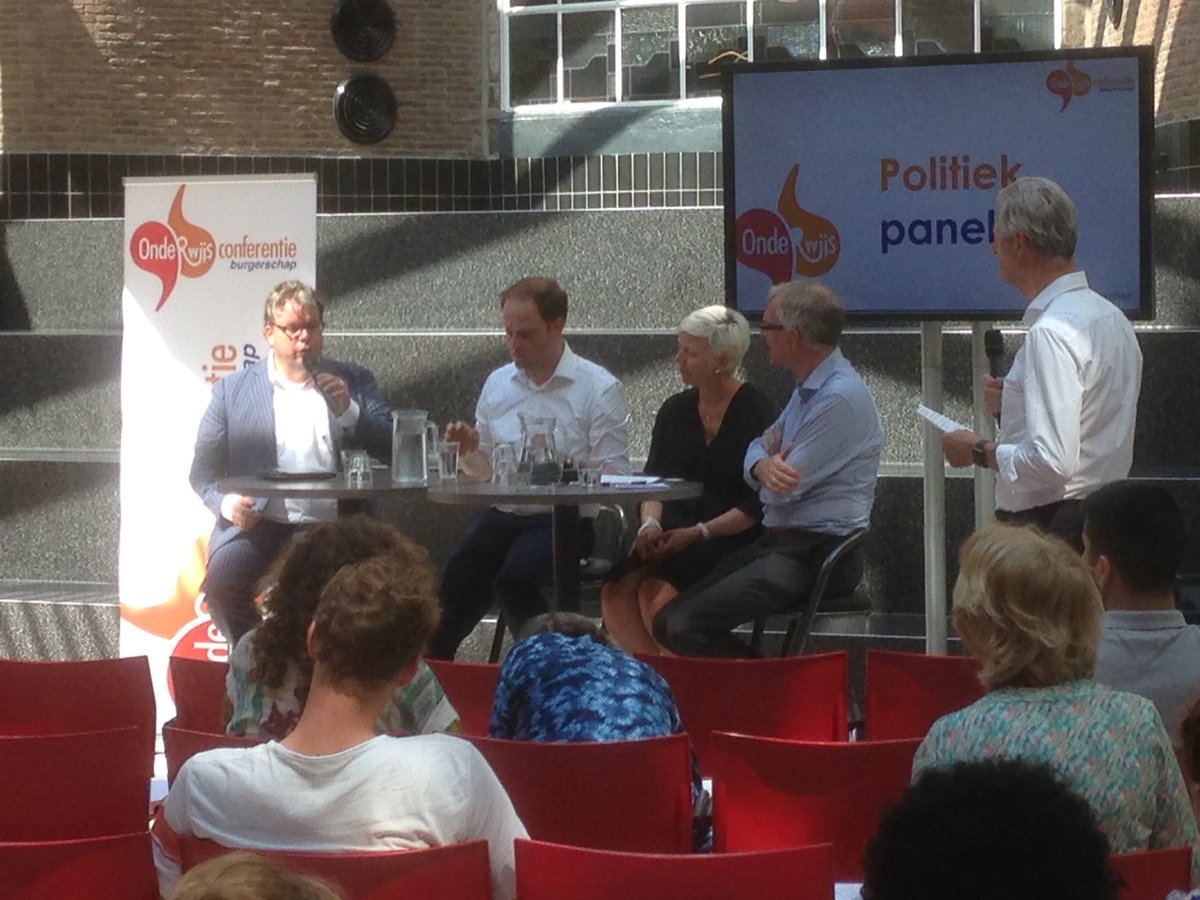 Onderwijsconf's tweet photo. Politiek panel #burgerschap https://t.co/3ILedNZxeu