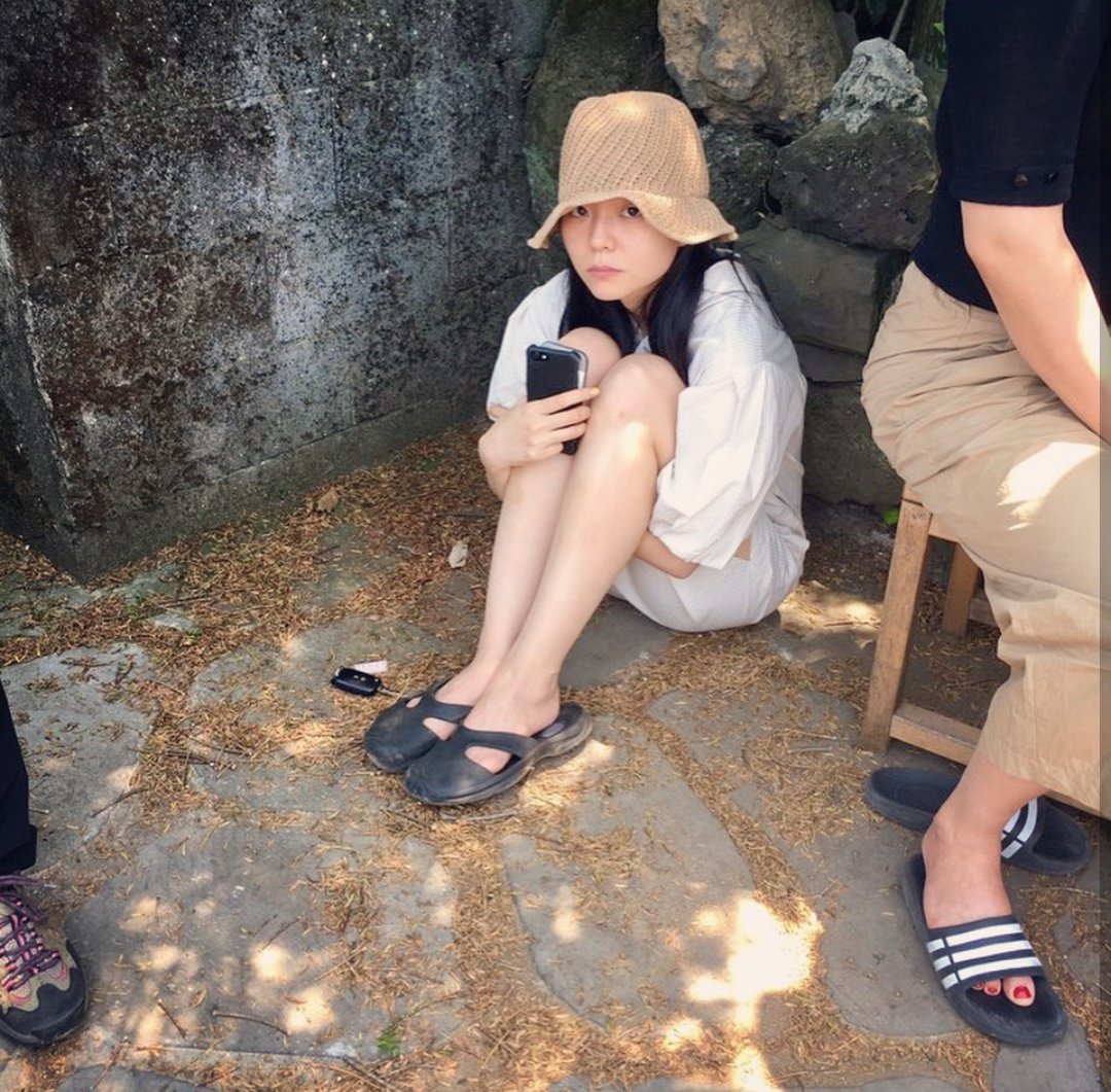 이솜 tweet media