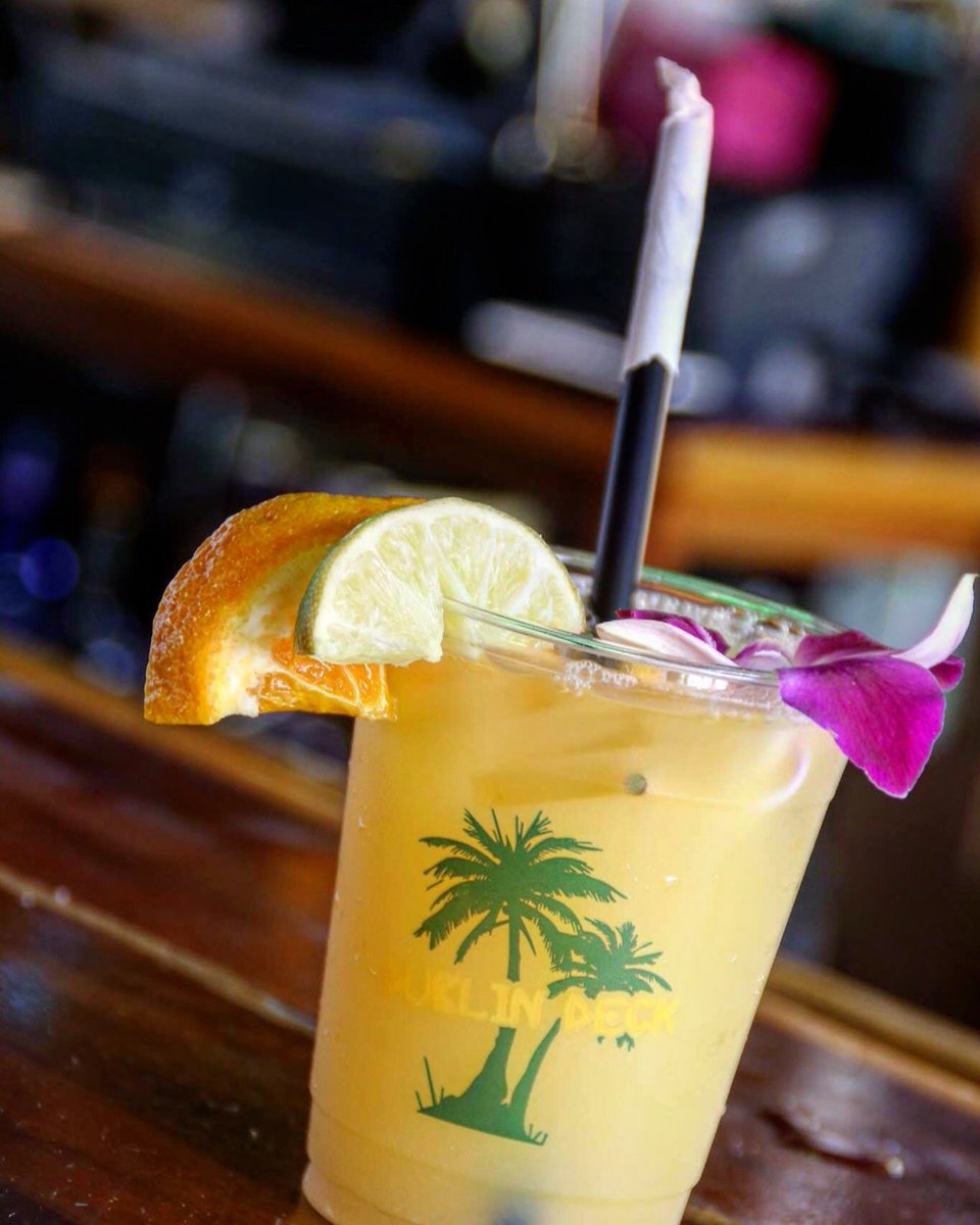 DublinDeckTiki's tweet photo. Mondays chill at The Deck with live acoustic tunes by Oogee Wawa at 6 pm, $4 Saranac and 50 cent wings plus no cover!
#ChillDeck #Patchogue https://t.co/KC0Zuq2vpB