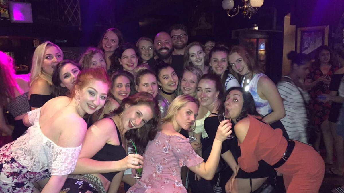 What a cracking night with <a href="/Seedtime17/">Seedtime'17</a> 🍾🍾🍾, not sure whats whiter, my face or <a href="/MatthewshawShaw/">Matthew Shaw</a> 's teeth