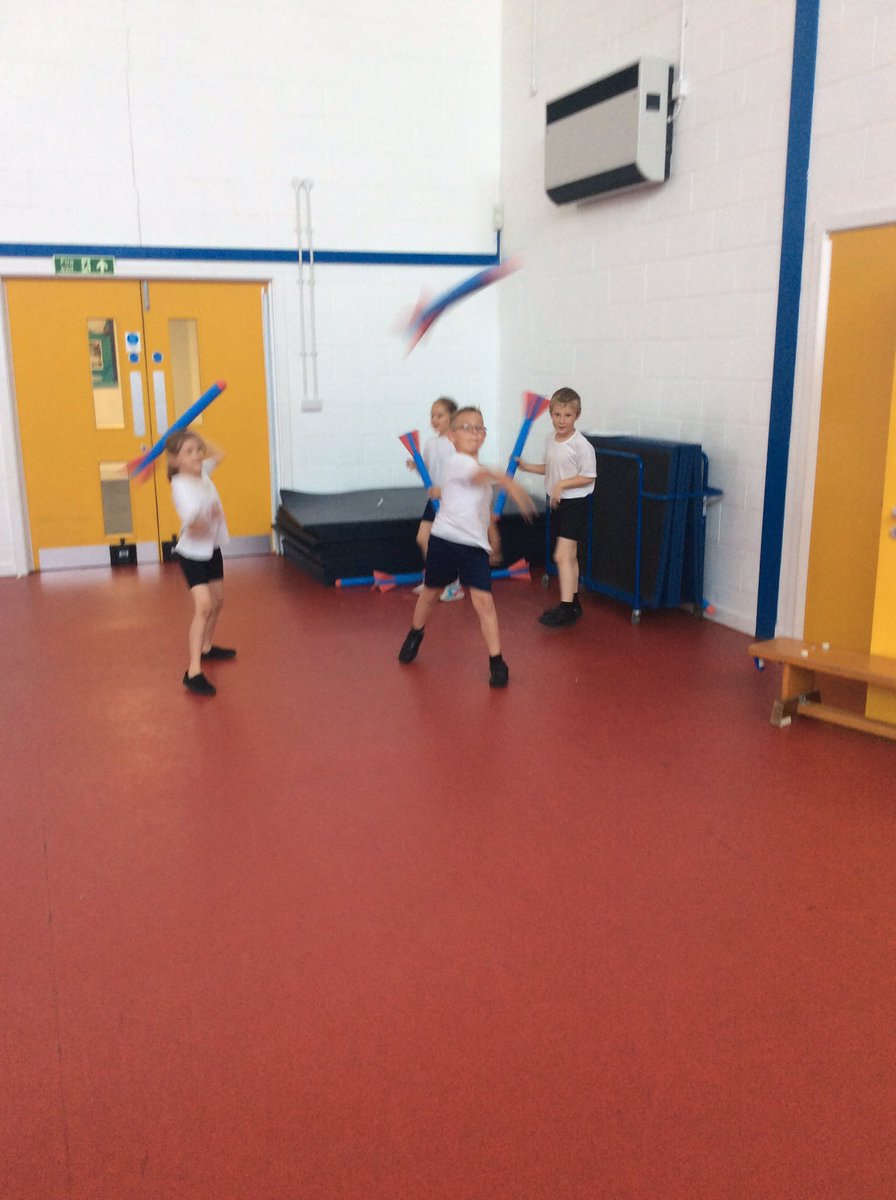 stgac5old's tweet photo. We've been practising for sports day today. Year 3 &amp; 4 sports day starts at 11am this Thursday! See you there 🏅@stgilesacad https://t.co/zIlP1EyrM2