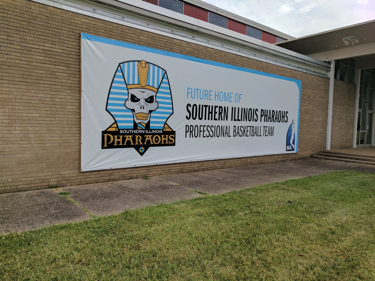sipharaohs's tweet photo. Update on renovations at the Dentmon Center, future home of the Pharaohs. https://t.co/4zUKbYxD4B   #sipharaohs #carbondale https://t.co/JnUfKgscpA