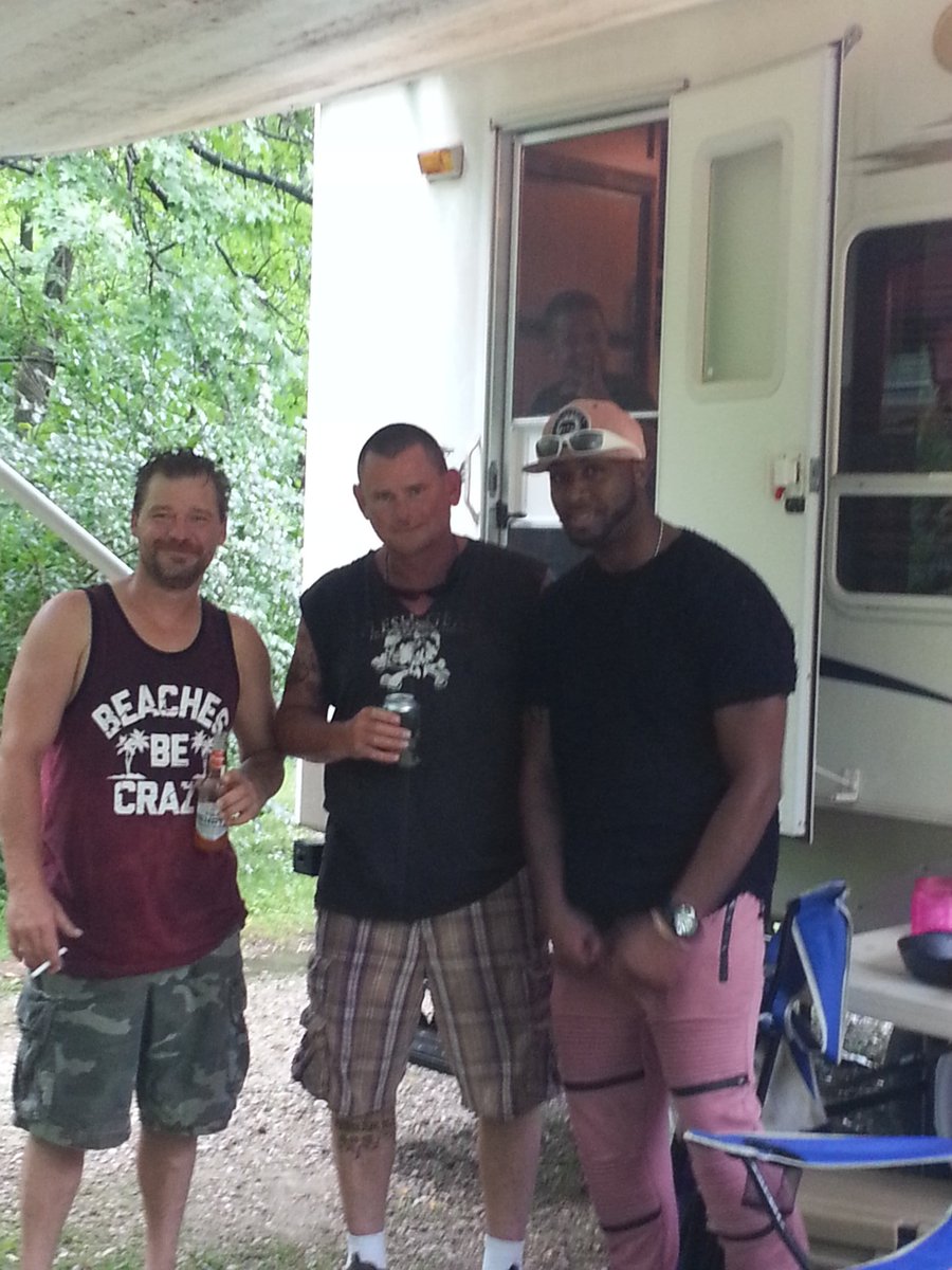 phall02's tweet photo. Good times at Loud Thunder Campground🍫⛺ https://t.co/mgP6wmGG8v