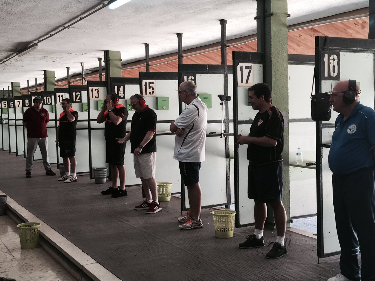 ferdz_martz's tweet photo. Visita a instalaciones de Tiro de Camas y disfrutando de la final de Campeonato de Andalucía de Armas Olímpicas. Gran trabajo @Fato_info https://t.co/2GdFGbAKHu