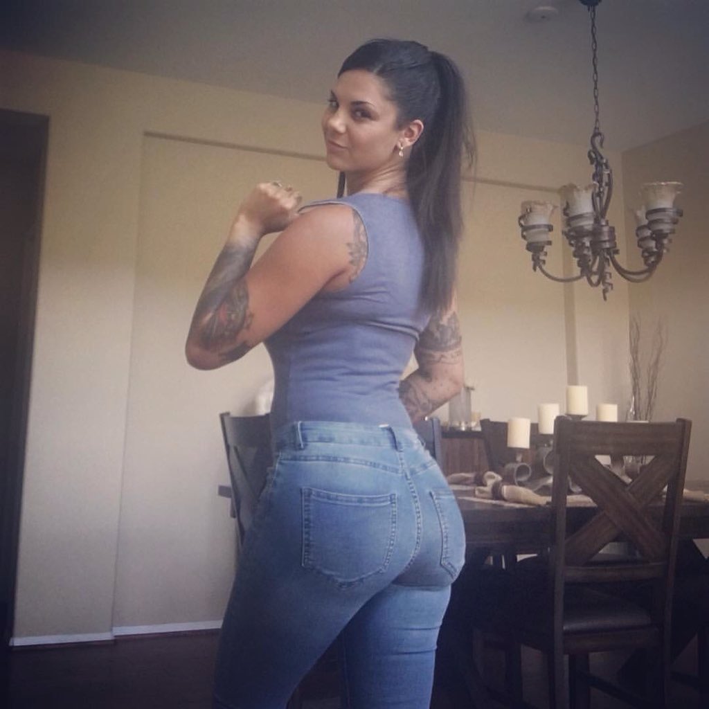 Doing a bit of a throwback for this #MyAssMonday #Moan4MeMonday #MondayMotivation