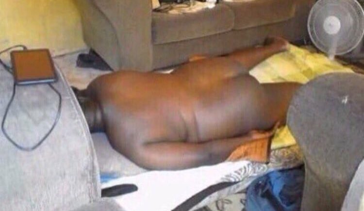KoloJesse's tweet photo. @TWEETORACLE Sir have you ever slept like this, if yes how does it feels, if no why haven't you? #AskTheOracle #AskOracle https://t.co/AHAe2IMz9x
