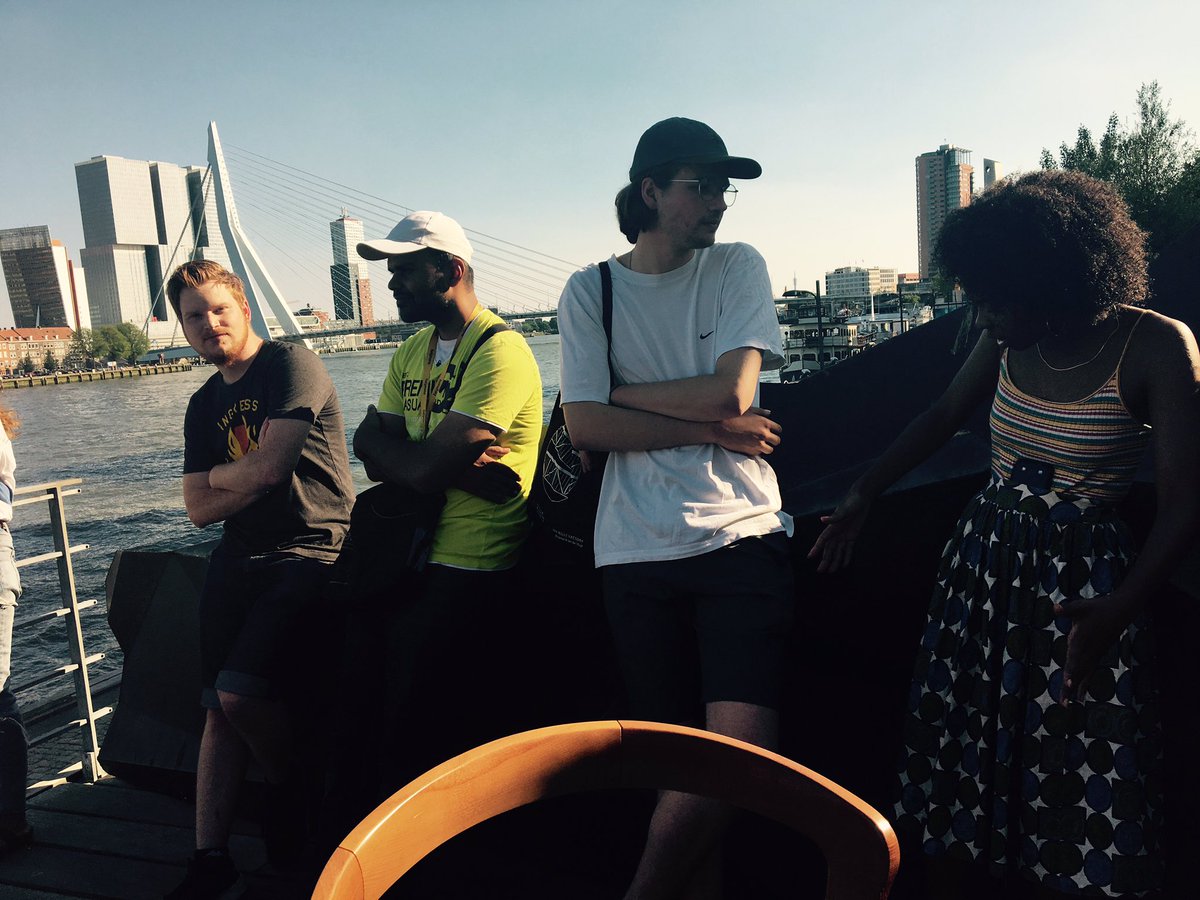 DvdA_Rotterdam's tweet photo. #throwback to yesterday! Een welverdiende borrel voor de #dvda010 #crew in @mecanoo_ s boompjes💙#loverotterdam #volgendweekend #zigzagcity https://t.co/h3u1kmn10k