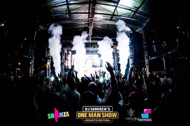Shimza01's tweet photo. ‼️OMS SOWETO COMP‼️

Got 15 sets of dbl tickets up4grabs..😉 

TO ENTER: 1. RT this now! 2. Comment &amp; tell me why u deserve to win 2 tickets. https://t.co/1B0C3ahMz6
